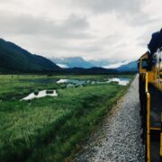 Photo mountains, train