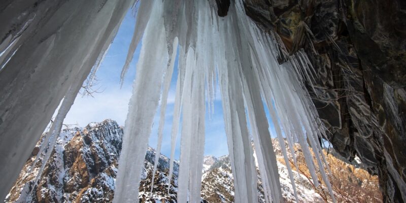 Photo Ice climbing