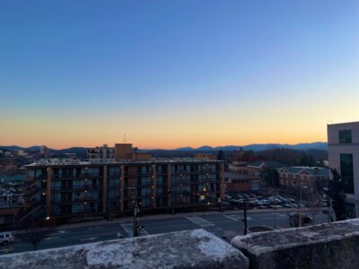 Photo mountains, cityscape