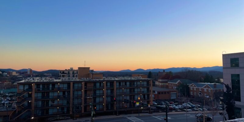 Photo mountains, cityscape