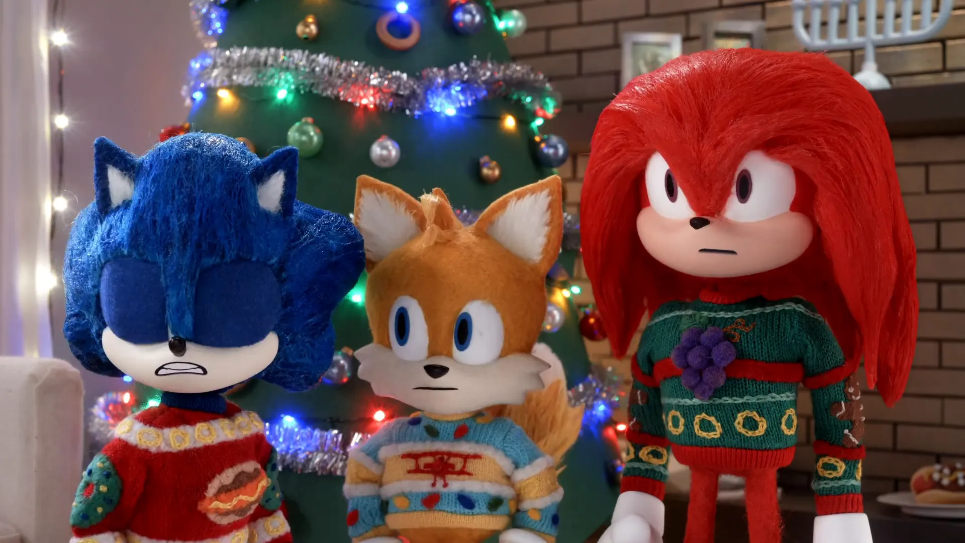 Team Sonic discussing their plan